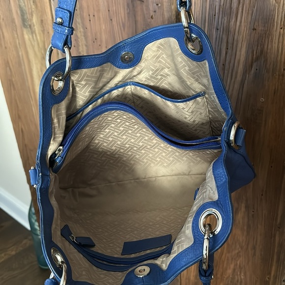 Cole Haan blue should handbag - Picture 5 of 11